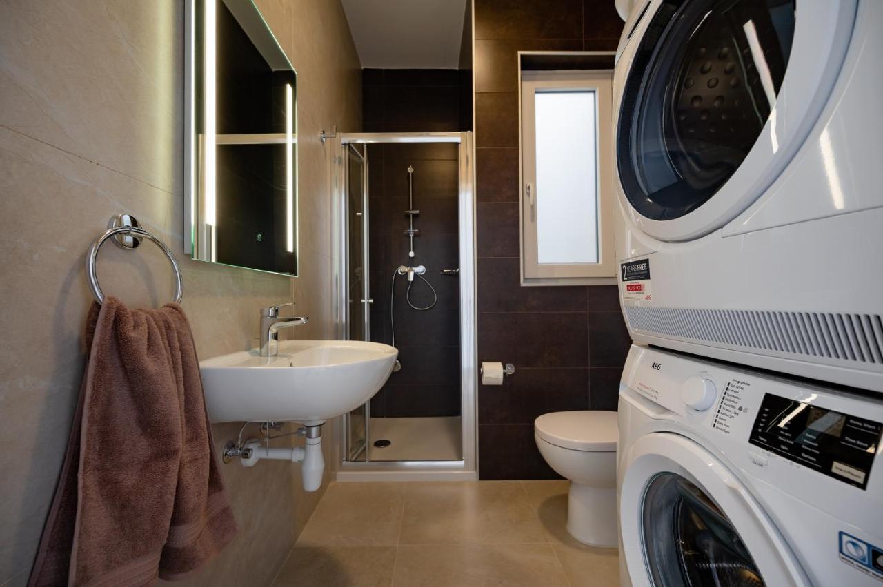 The Address Seafront Suites With Hot Tub Pietà Exterior foto