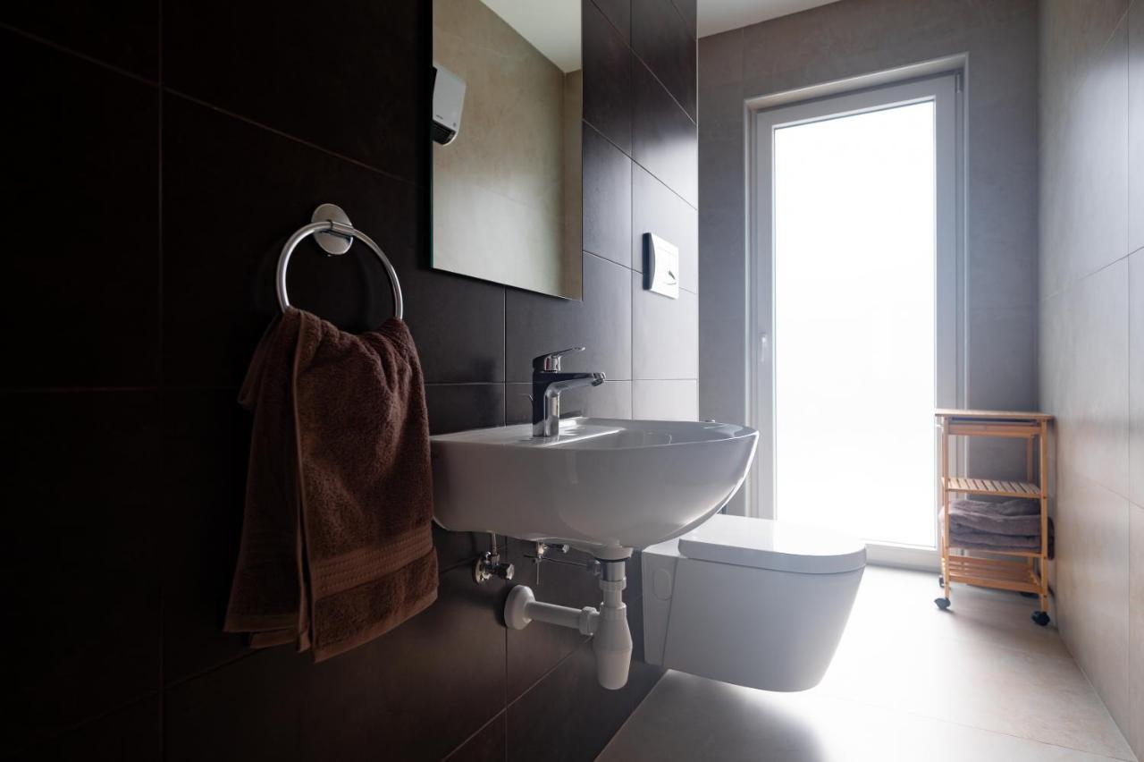 The Address Seafront Suites With Hot Tub Pietà Exterior foto